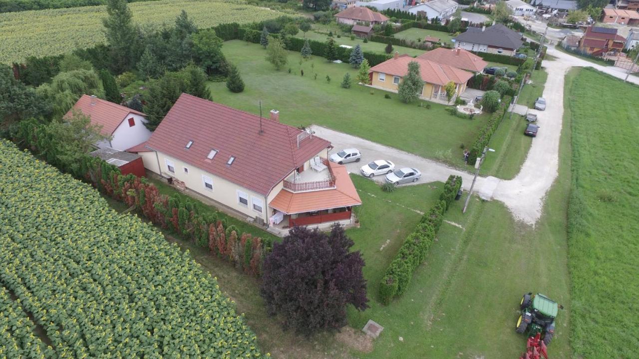 Vadvirag Vendeghaz Hotel Lenti Luaran gambar