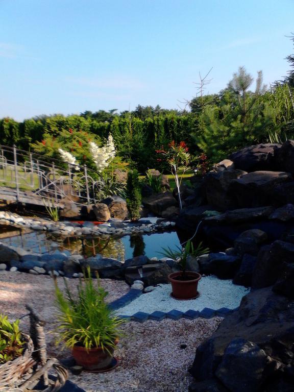 Vadvirag Vendeghaz Hotel Lenti Bilik gambar
