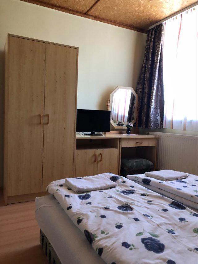 Vadvirag Vendeghaz Hotel Lenti Luaran gambar