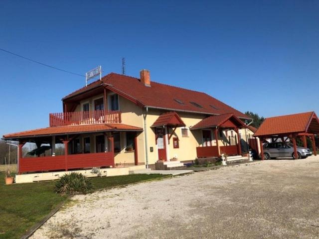 Vadvirag Vendeghaz Hotel Lenti Luaran gambar